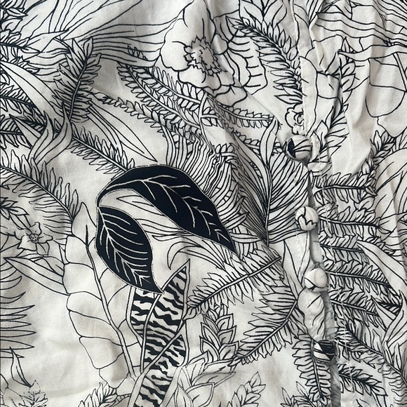 Black and White Leaf Print Pants - Picture 2 of 3